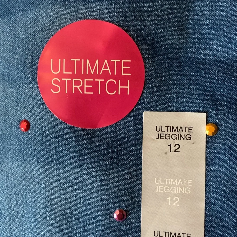 Jeans - Picture 6 of 6